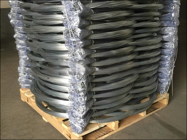 Annealed Baling Wire Packed into 1000 kg Orbit Coils