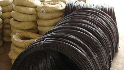 Binding wire coils dark annealed in small coils